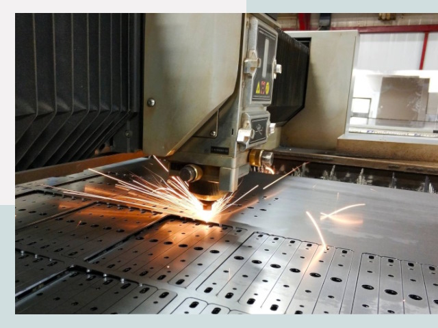 Лазерная резка металла в Ефремах от 615 руб.